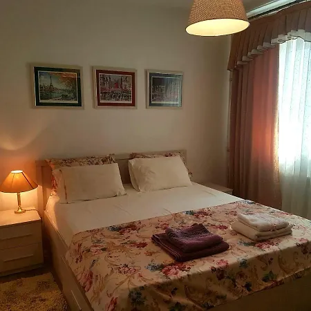 Apartment Irena Bucharest